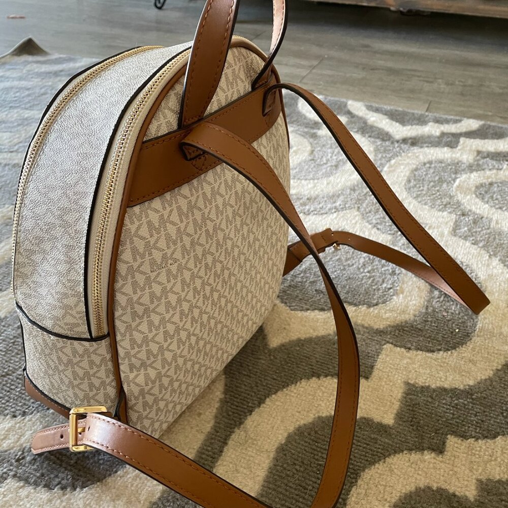 NWT Michael Kors "Brooklyn" medium logo monogram backpack in tan / vanilla Y2K - Picture 6 of 14